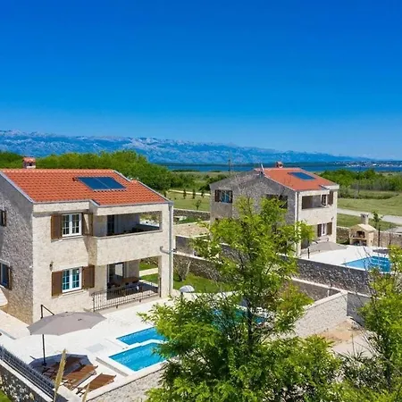 Villa Luxury With Heated Pool And Jacuzzi 02 Privlaka (Zadar)
