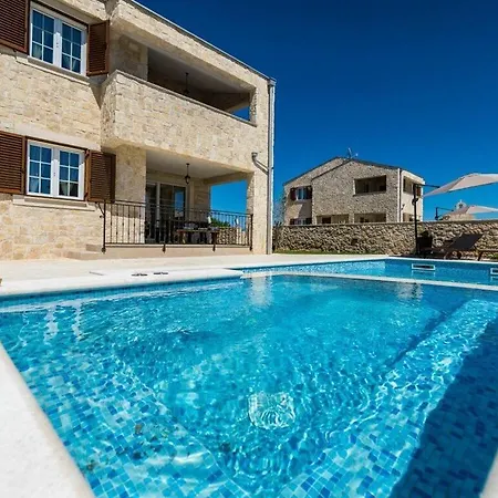 Luxury With Heated Pool And Jacuzzi 02 * Privlaka (Zadar)
